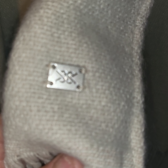 Soia & Kyo Yadira Woven Knit Fringe Shawl Poncho Scarfigan Pink Women's OS - Picture 8 of 8